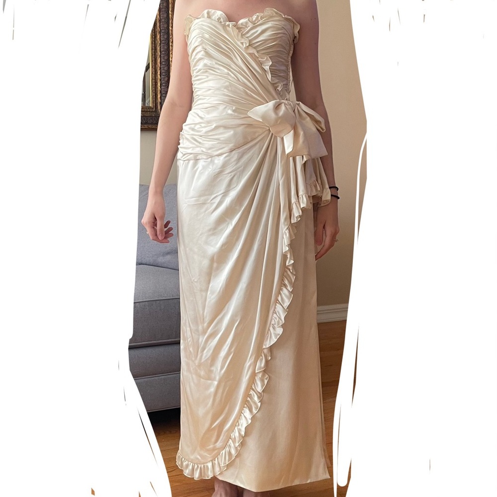 **RARE** Bellville Sassoon Lorcan Mullany Silk Cream Strapless Dress